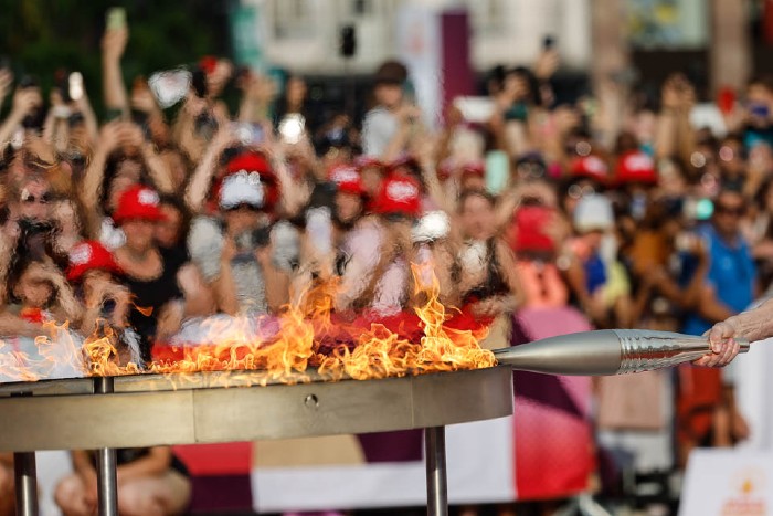 flamme et chaudron olympiques